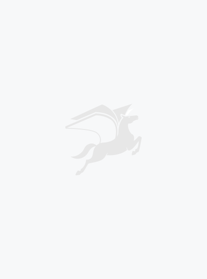 房產過戶后兒子逼我賣老宅，老伴的信封救了命